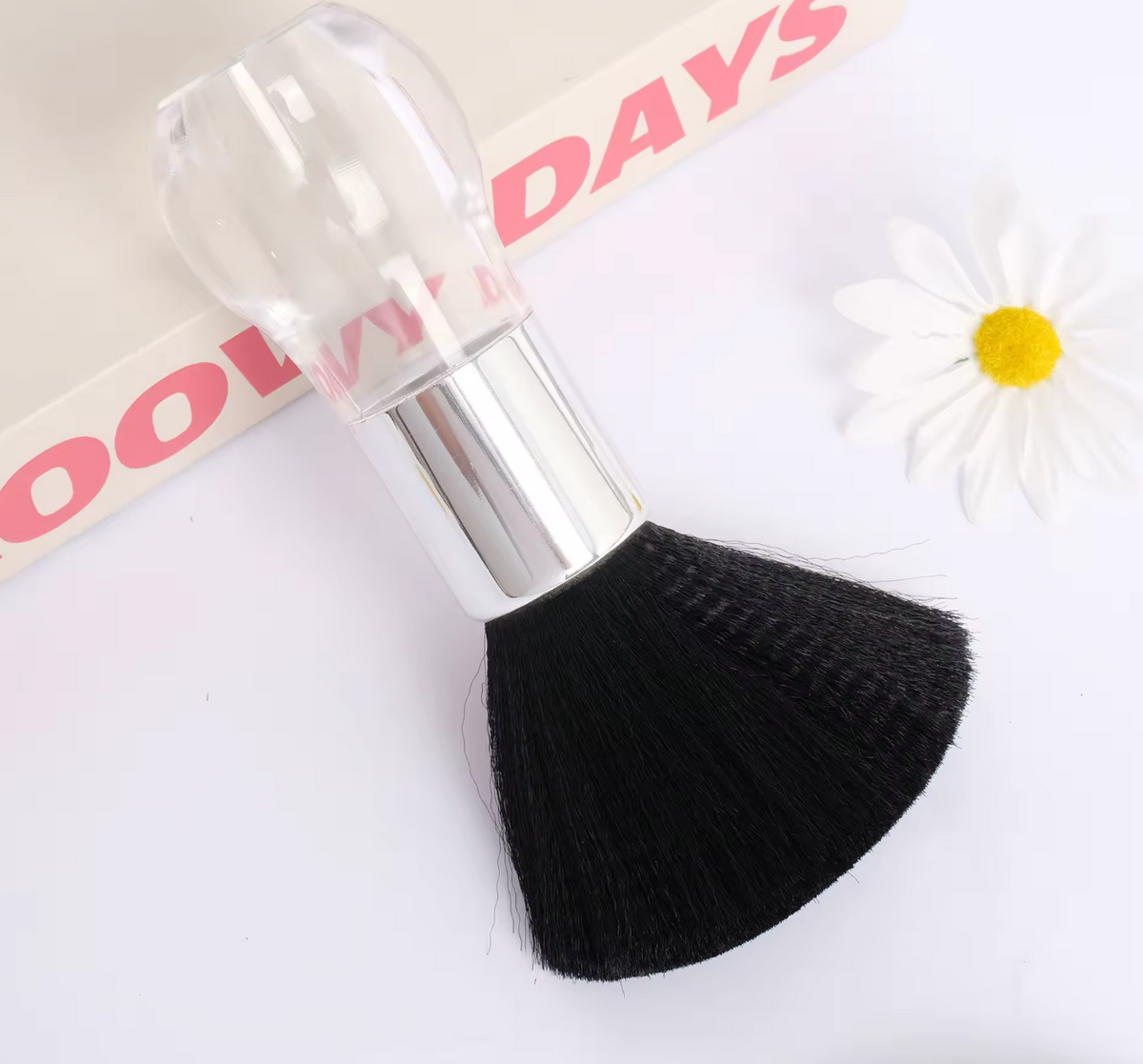 Angled Foundation & Contour Brush